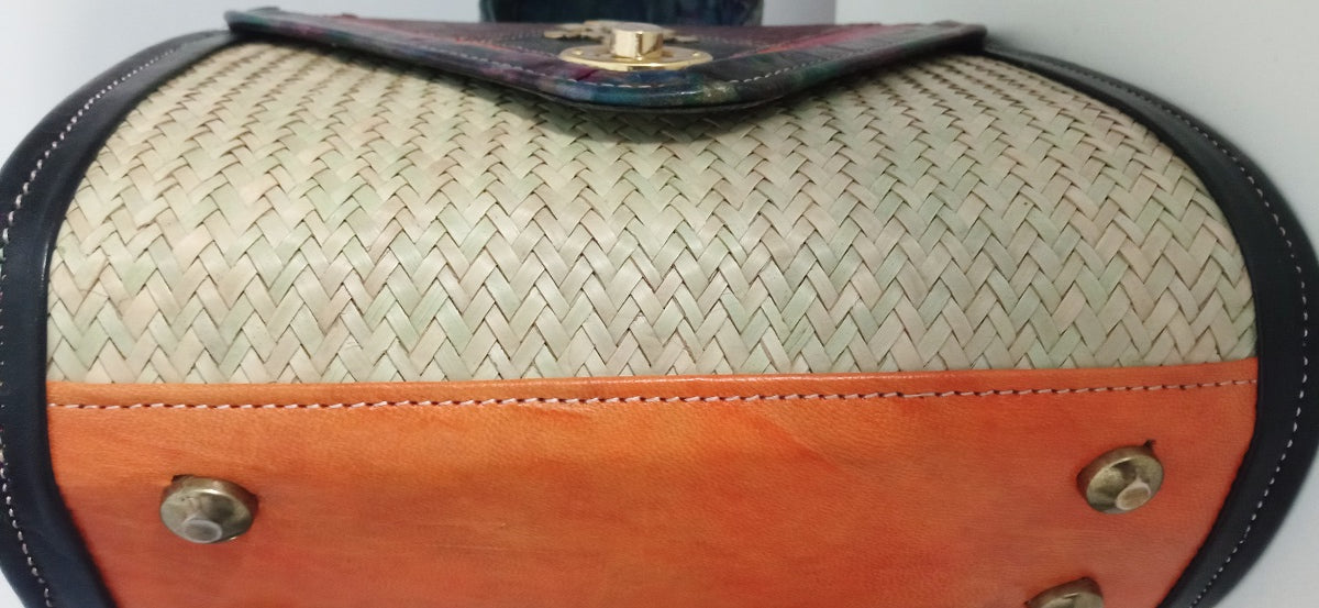 Anissah: Sac Artisanal du Niger en Cuir véritable et paille tressée + ferronnerie d'art