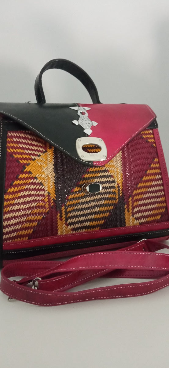 Samia: Sac Artisanal du Niger en Cuir véritable et paille tressée + ferronnerie d'art
