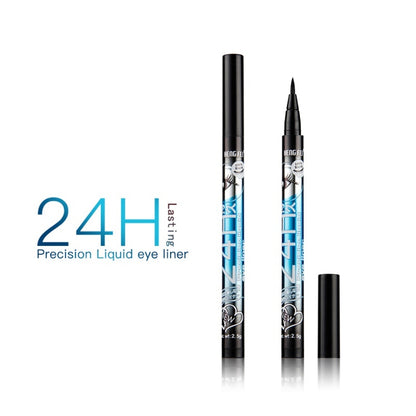 Eye liner: Précision